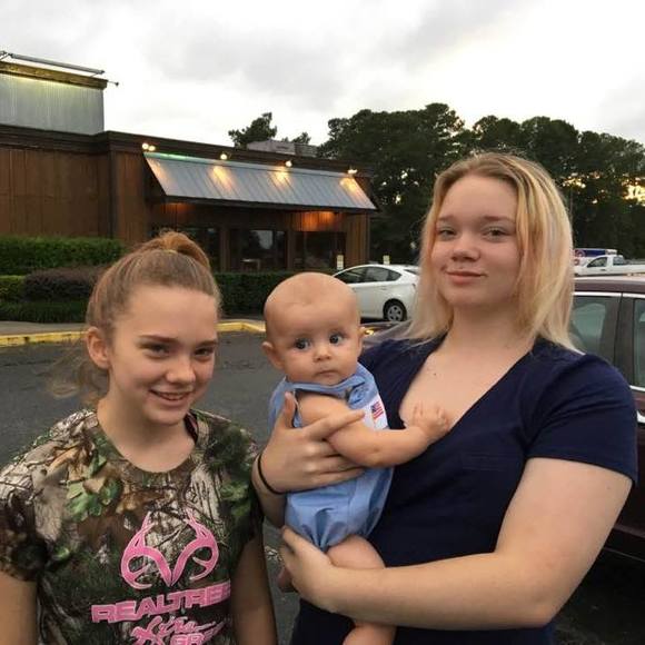 Meet your Posher, Helen - Picture 1 of 1